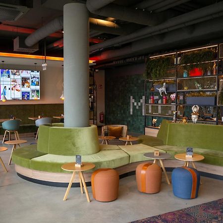 Moxy Vienna City East Bagian luar foto