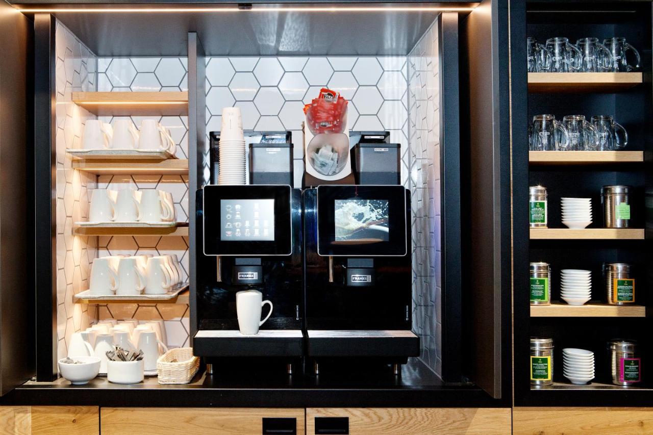 Moxy Vienna City East Bagian luar foto