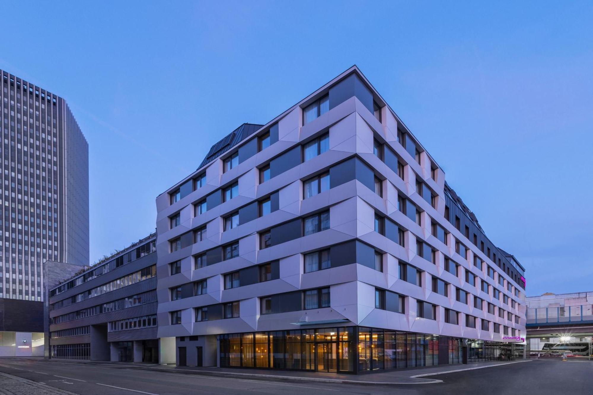 Moxy Vienna City East Bagian luar foto