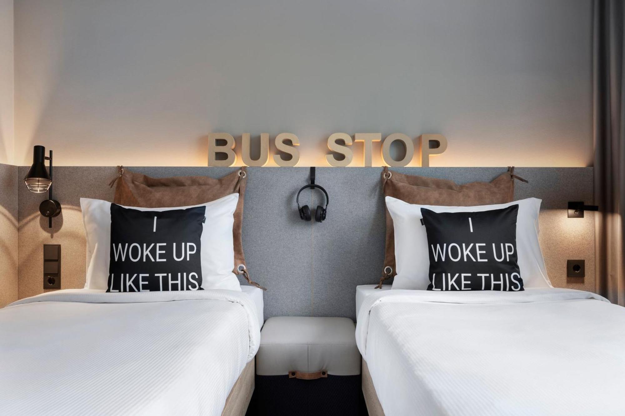 Moxy Vienna City East Bagian luar foto