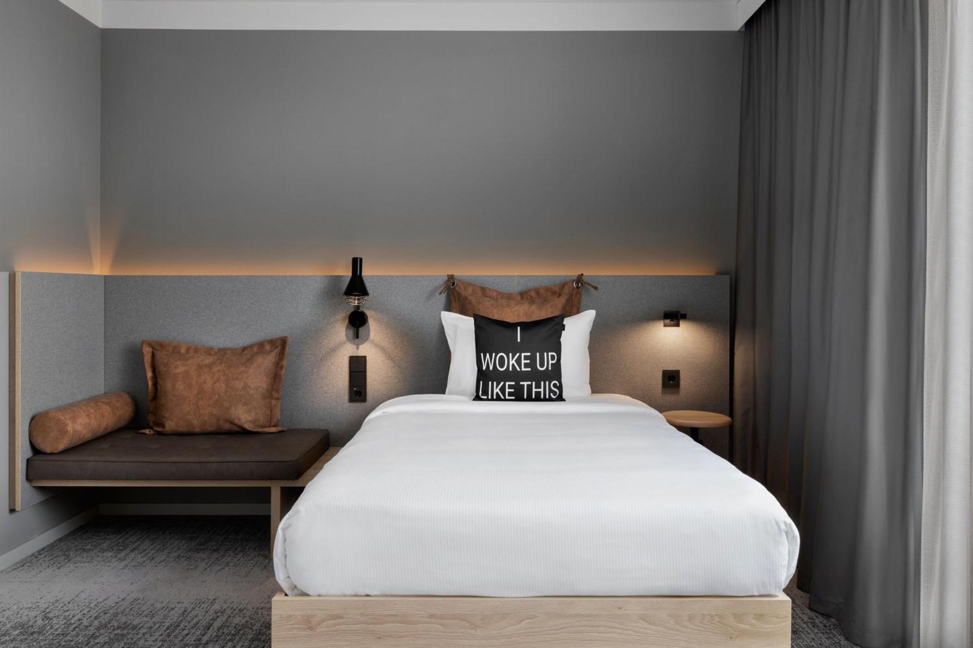 Moxy Vienna City East Bagian luar foto