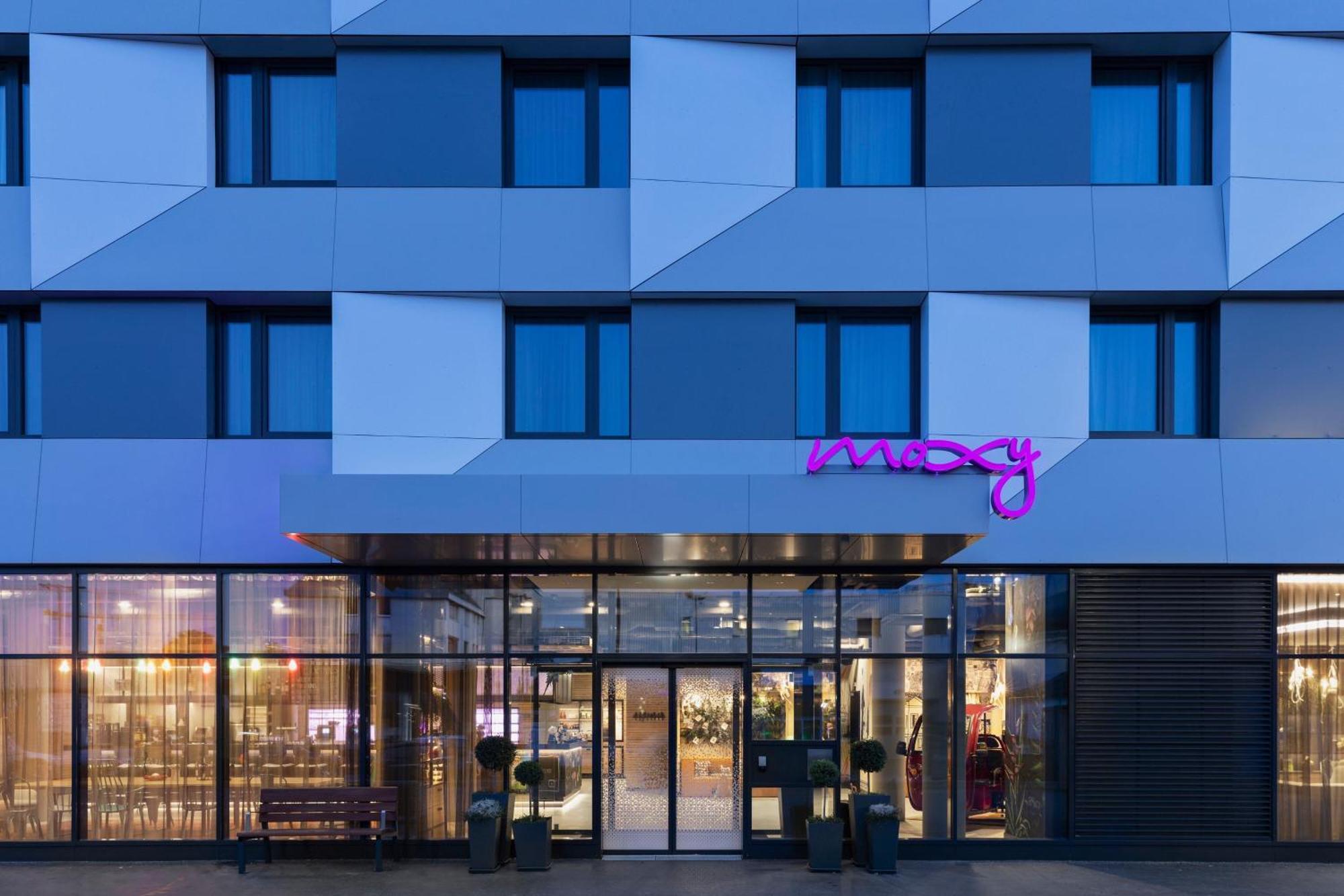 Moxy Vienna City East Bagian luar foto