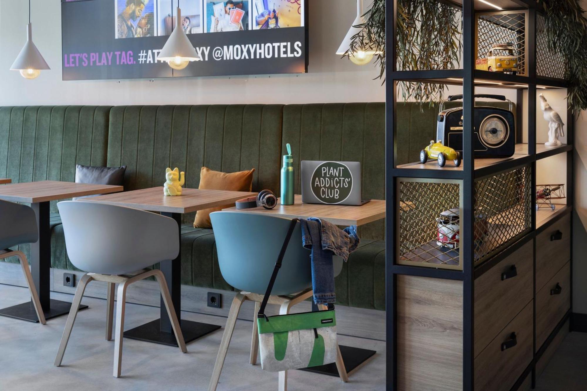 Moxy Vienna City East Bagian luar foto