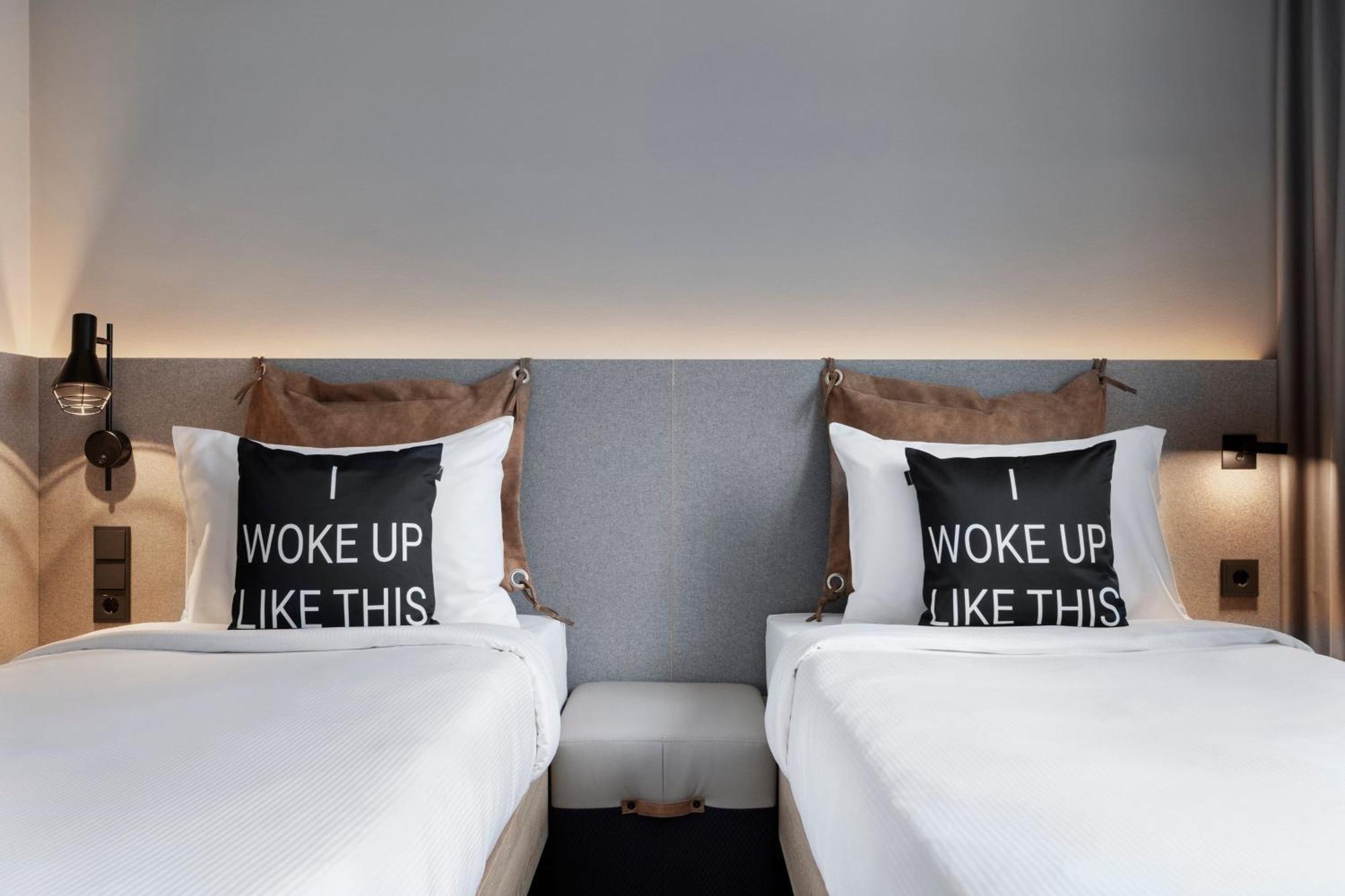 Moxy Vienna City East Bagian luar foto