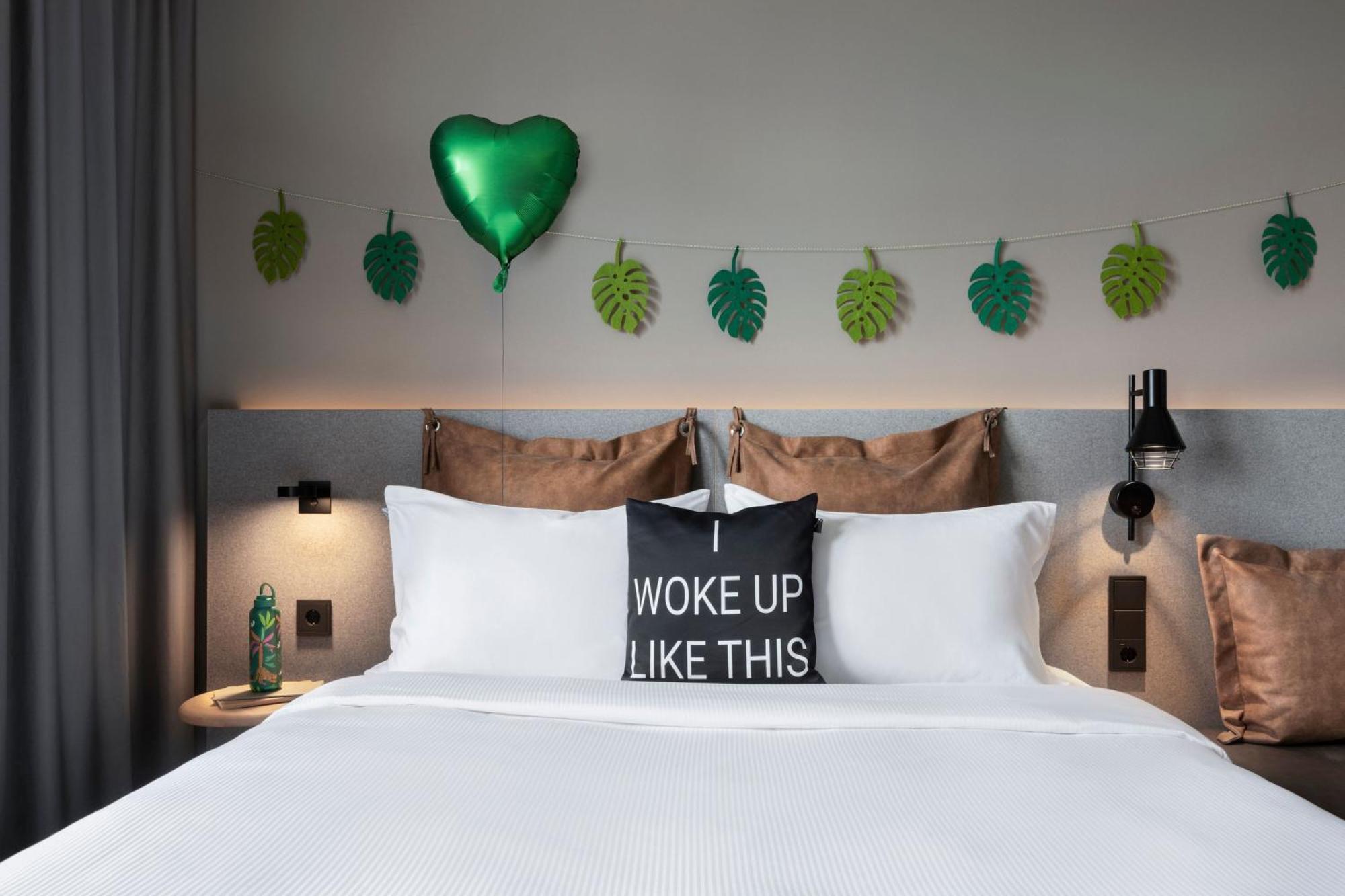 Moxy Vienna City East Bagian luar foto