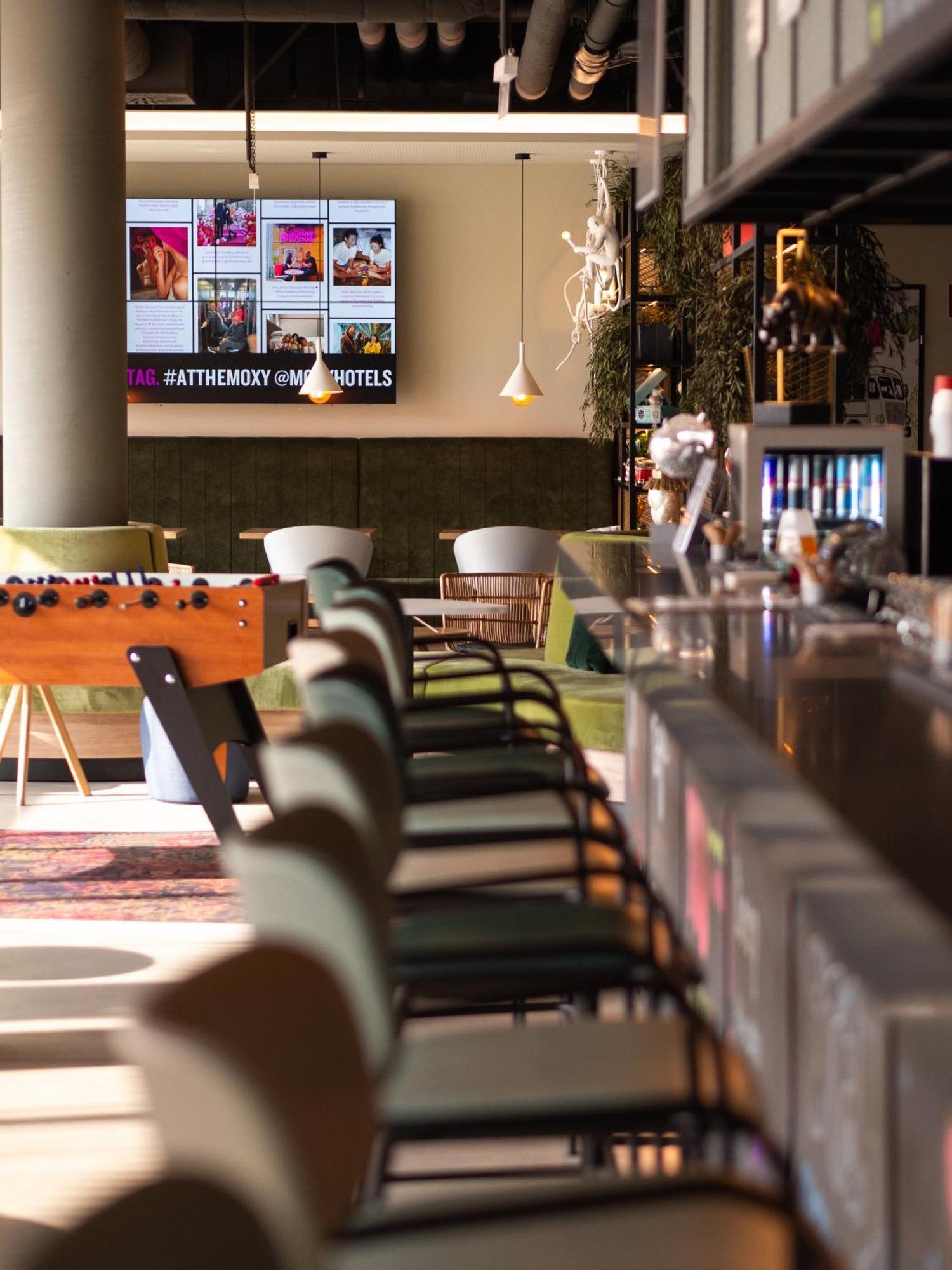 Moxy Vienna City East Bagian luar foto