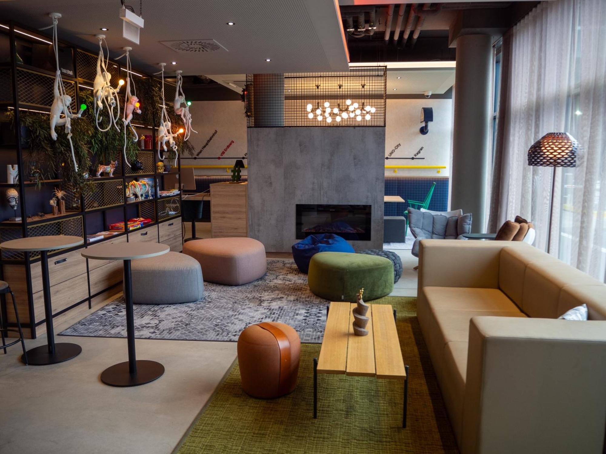 Moxy Vienna City East Bagian luar foto
