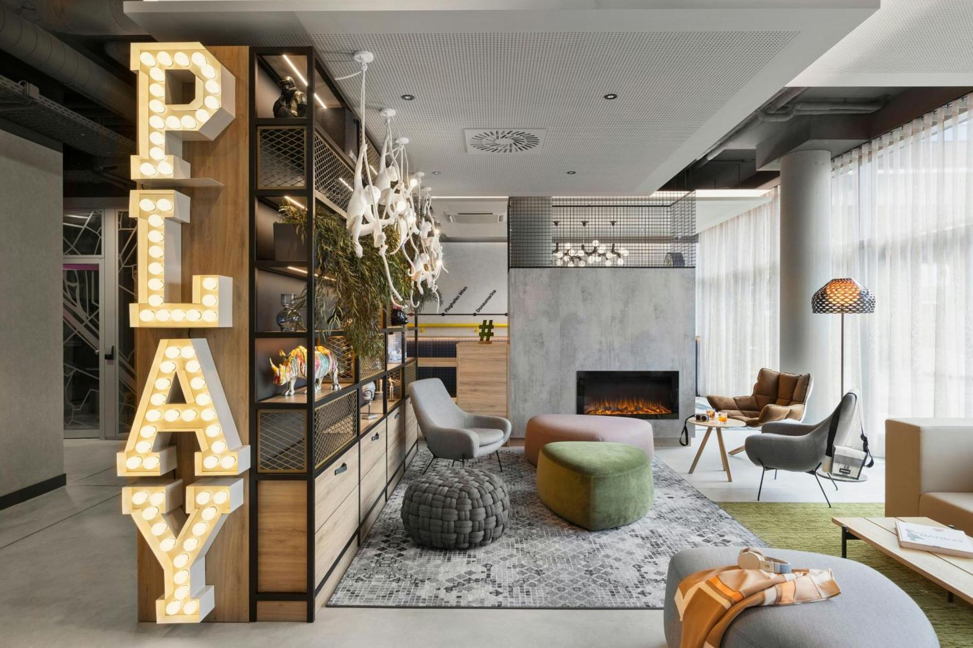 Moxy Vienna City East Bagian luar foto